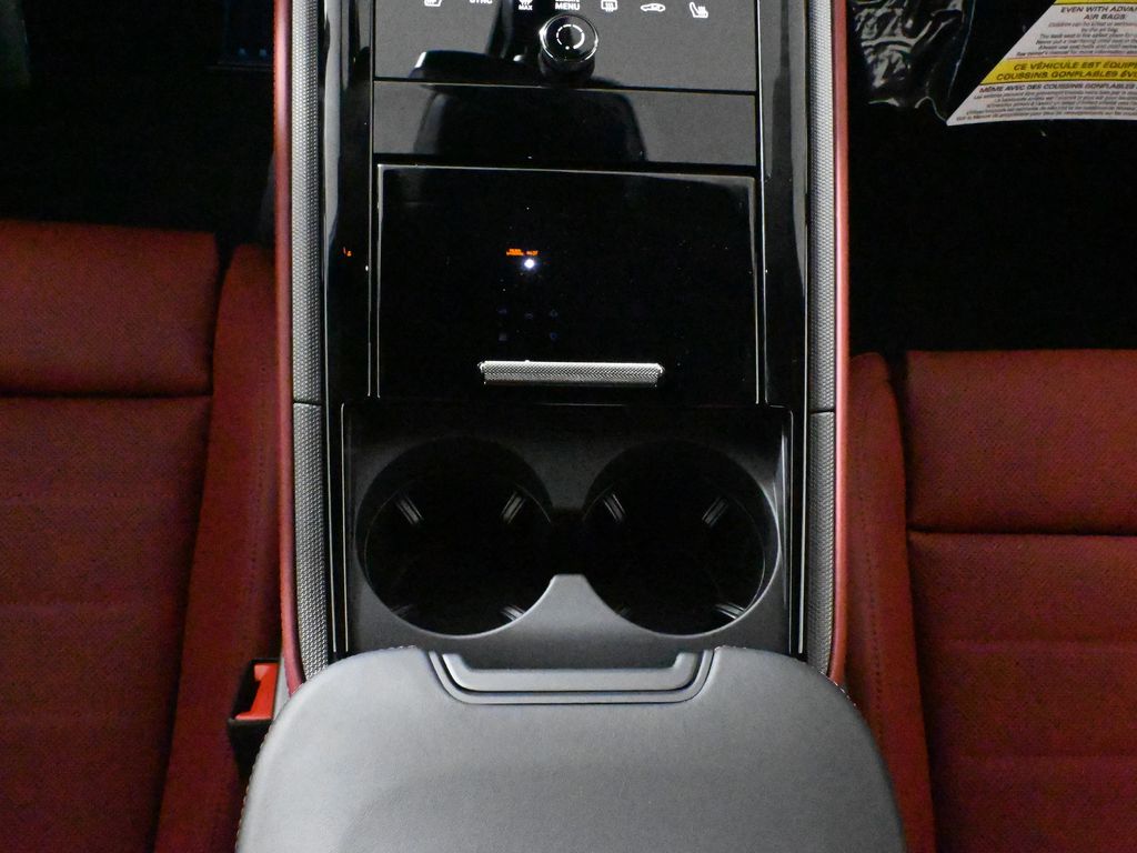 Thumbnail: 2026 Porsche Panamera - 25