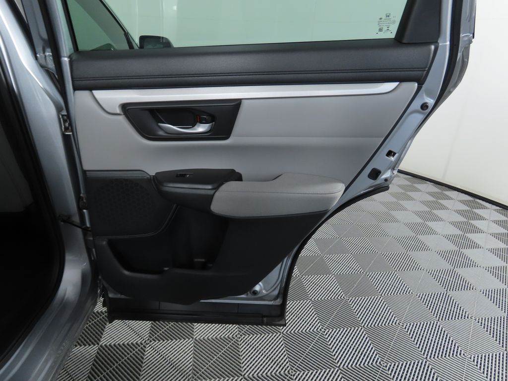 2018 Honda CR-V LX 27