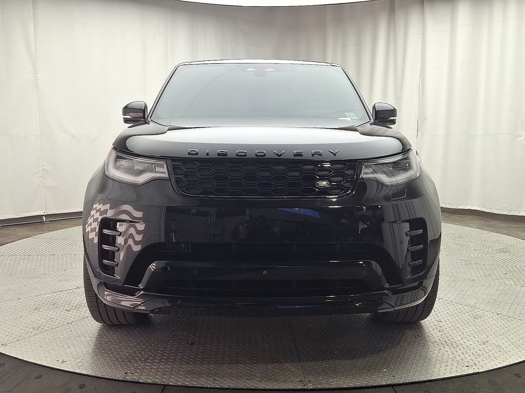 Thumbnail: 2024 Land Rover Discovery - 2