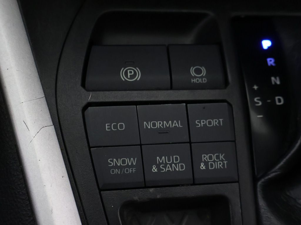 Used 2021 Silver Toyota LE image 44