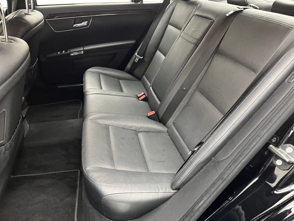 Thumbnail: 2012 Mercedes-Benz S-Class - 26