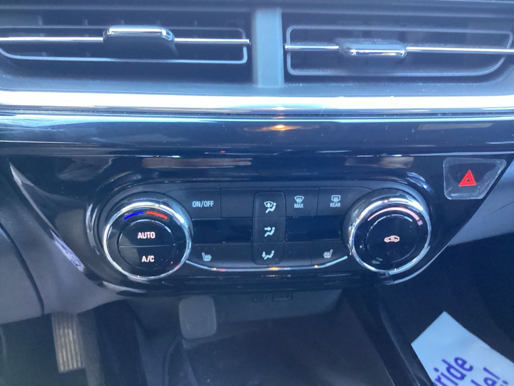 Used 2024 Chevrolet Trax SUV