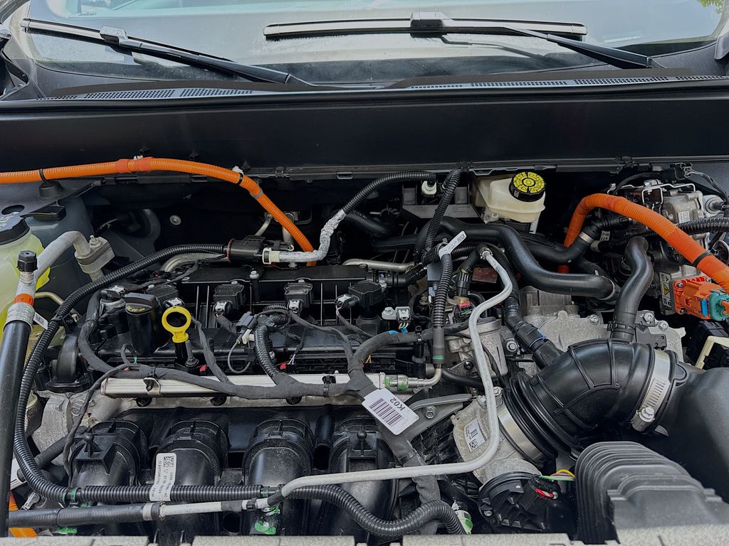 Used 2025 Gray Ford Lariat image 31