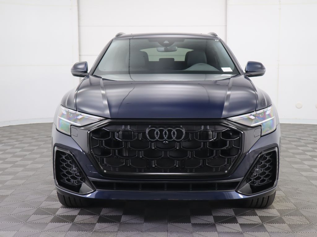 2025 Audi Q8  2