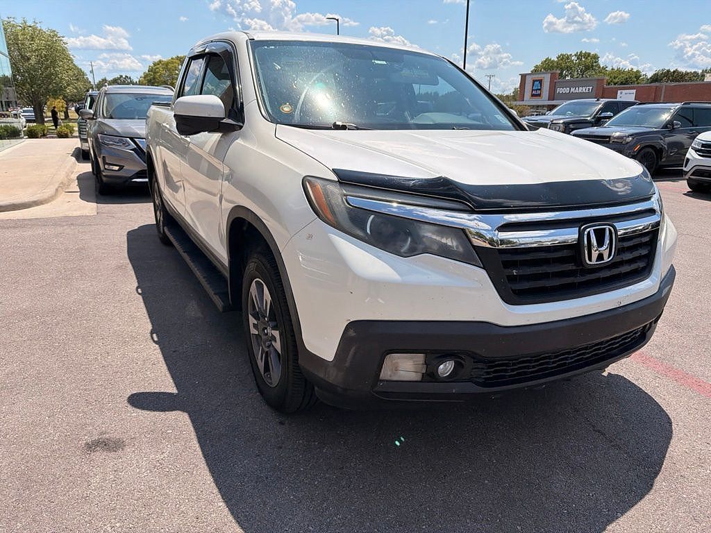 White 2017 Honda Ridgeline Pickup Truck All-Wheel Drive 6-Speed Automatic