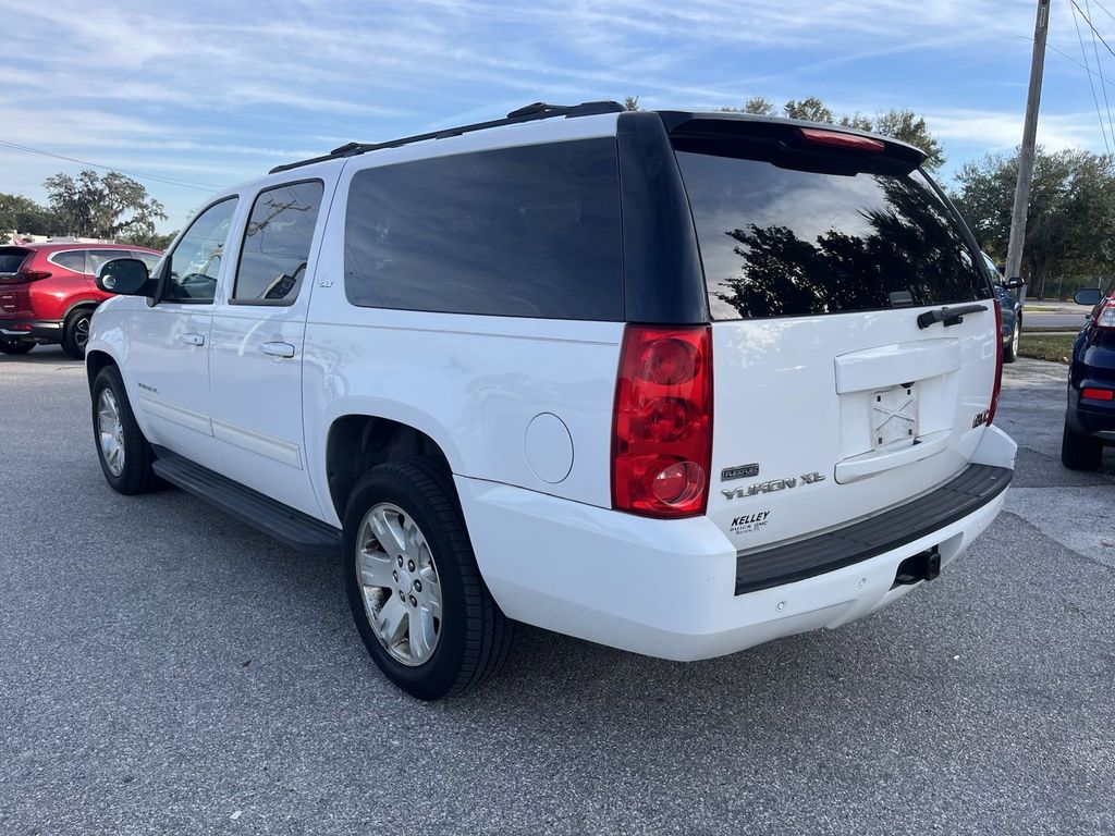 2011 GMC Yukon XL SLT 1500 7