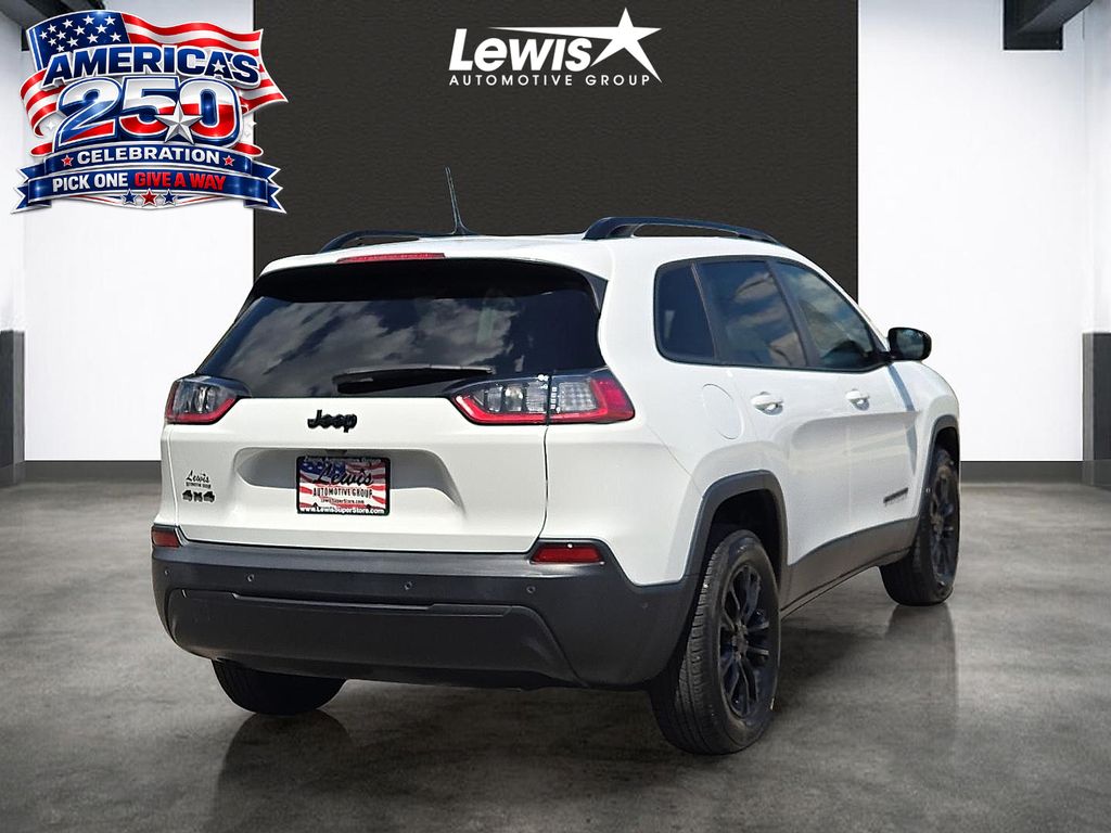 Used 2023 Jeep Cherokee Altitude For Sale in Farmington, AR
