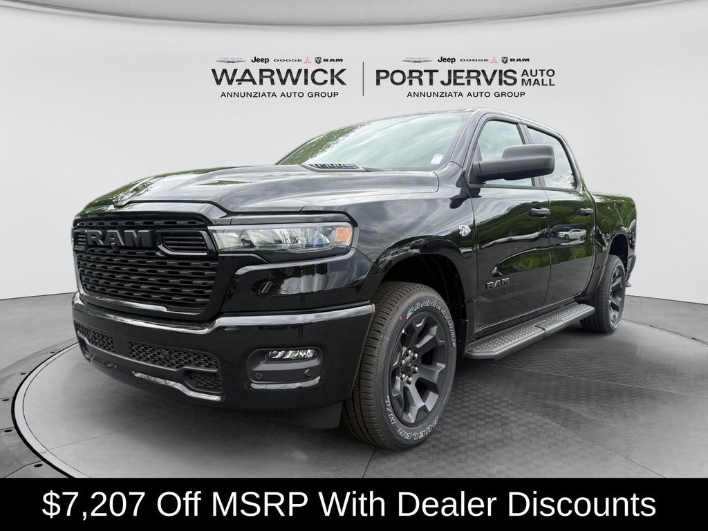 Diamond Black Crystal Pearlcoat 2026 RAM 1500 Pickup Truck Four-Wheel Drive 8-Speed Automatic
