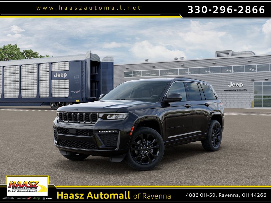 Diamond Black Crystal Pearlcoat 2026 Jeep Grand Cherokee SUV / Crossover Four-Wheel Drive 8-Speed Automatic