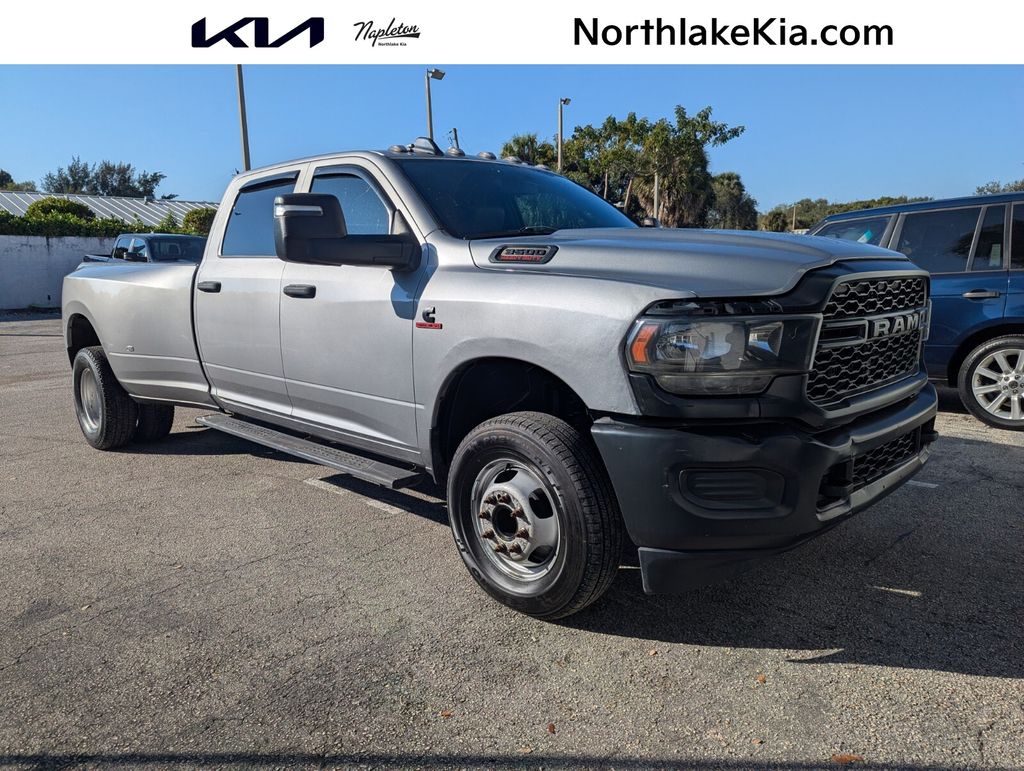 2023 RAM 3500 Tradesman Crew Cab LB DRW 4WD