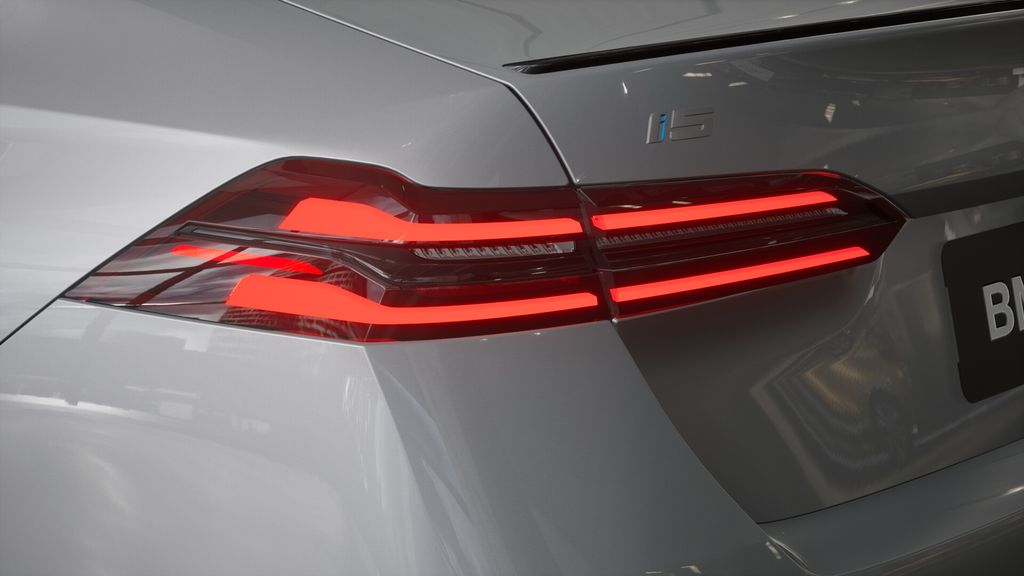 Thumbnail: 2026 BMW i5 - 32