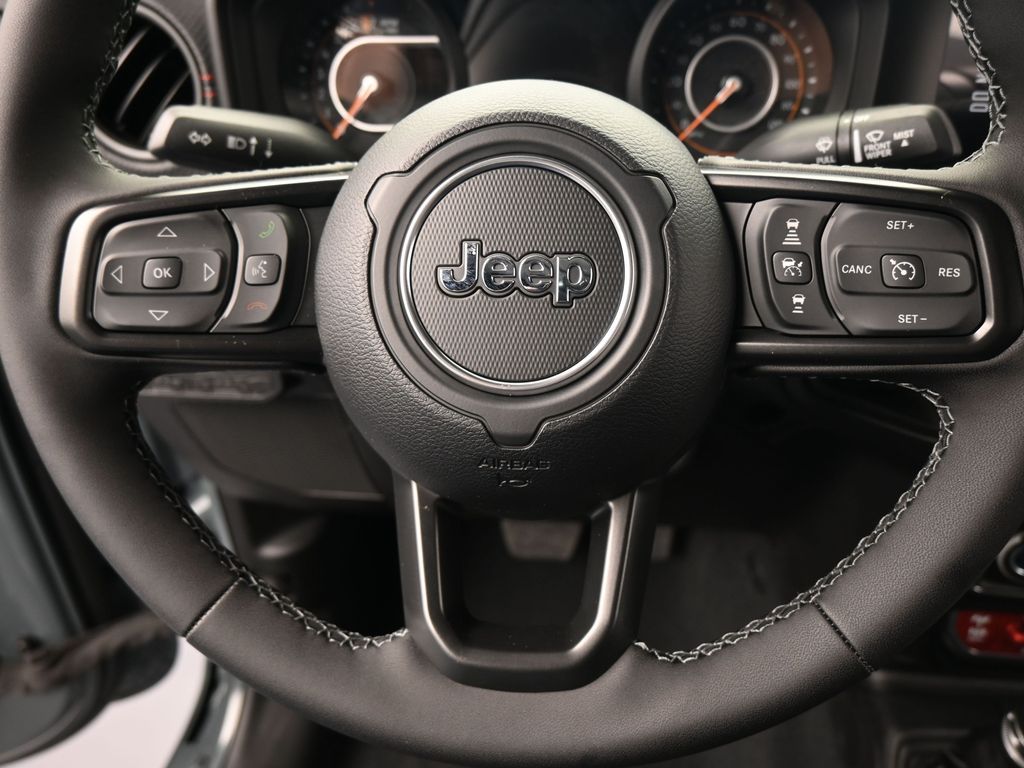 New 2026 Anvil Clearcoat Jeep Rubicon image 24