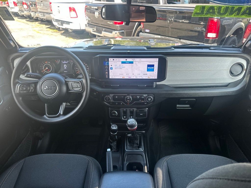 Used 2025 Jeep Wrangler SUV