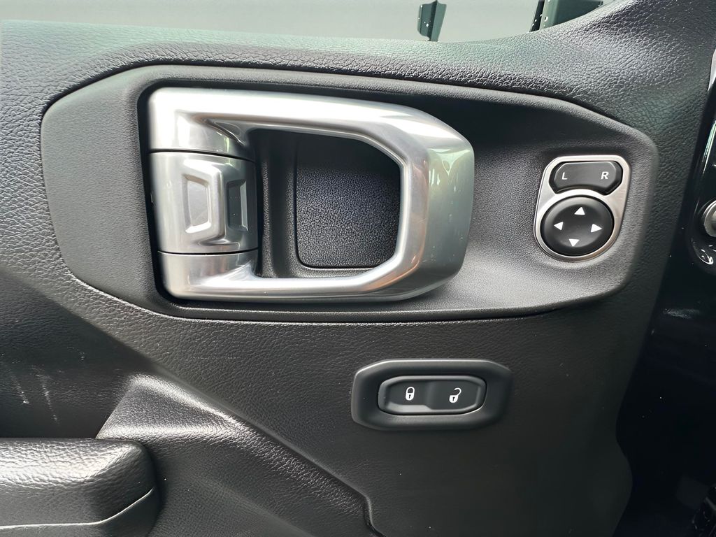 2025 Jeep Wrangler 4-Door Sport S - Photo 13