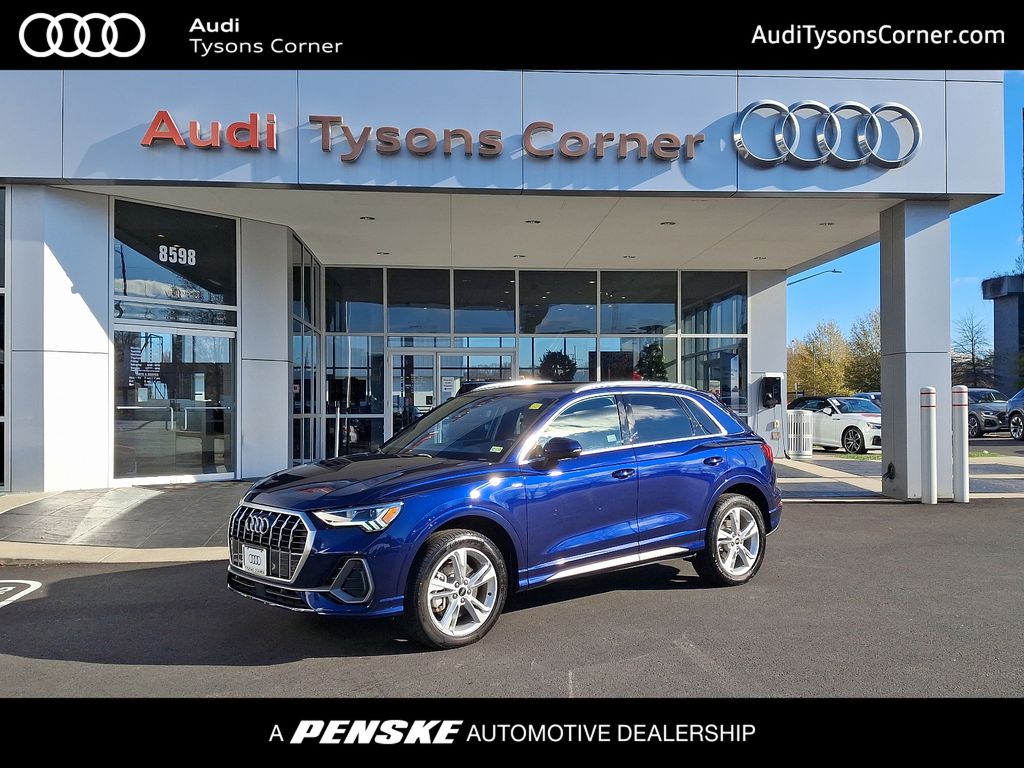 2024 Audi Q3 Premium -
                Vienna, VA