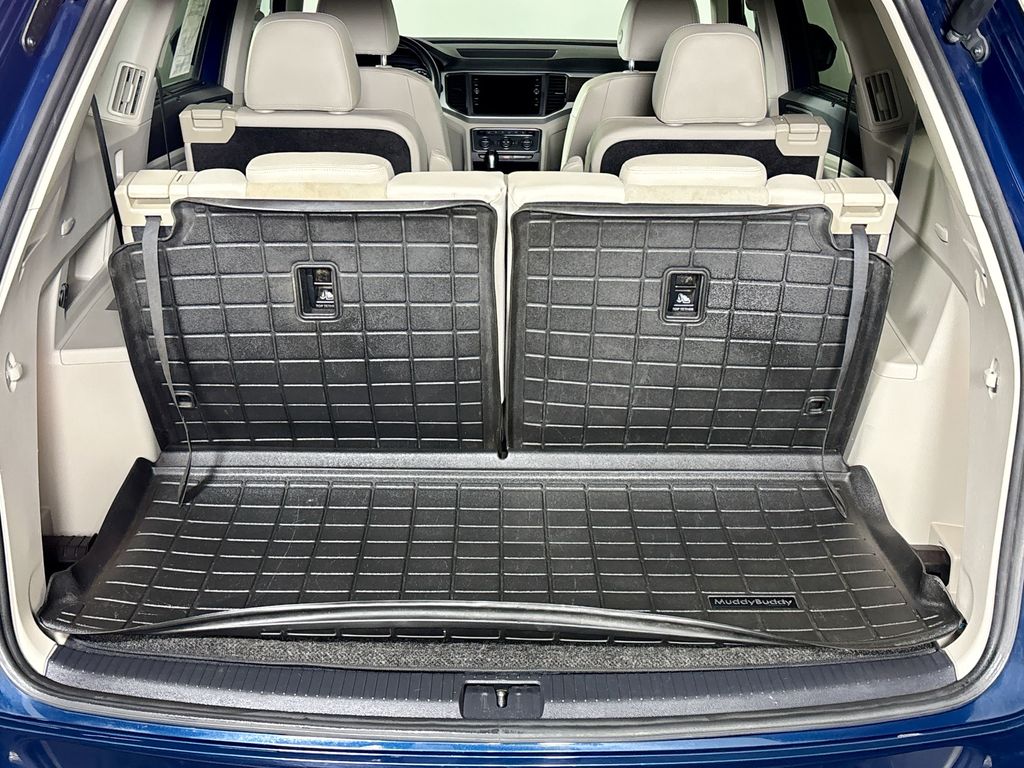 2021 Volkswagen Atlas 3.6L V6 SE w/Technology