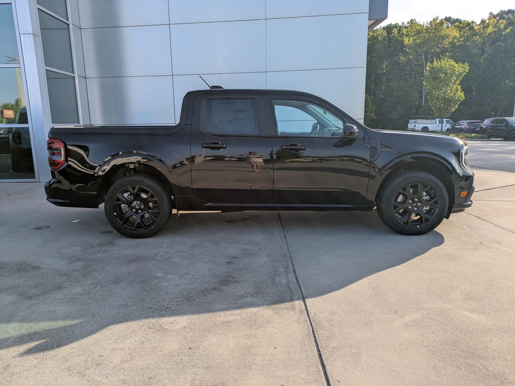 2026 Ford Maverick Lobo Standard