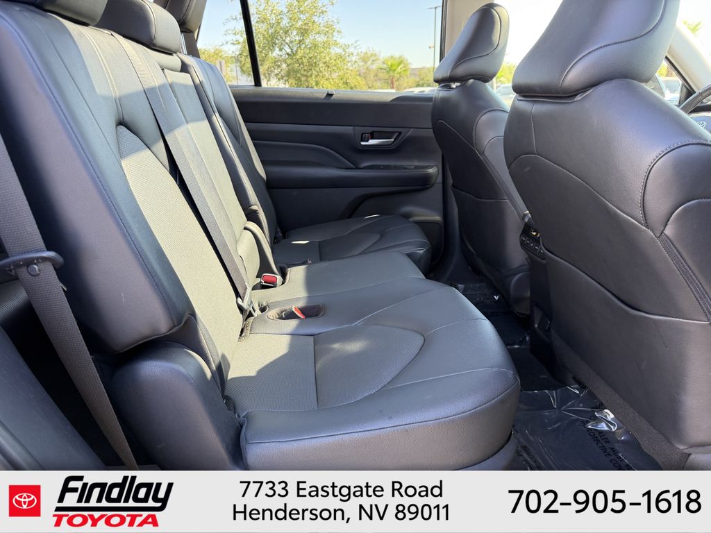 Used 2025 Toyota Grand Highlander SUV