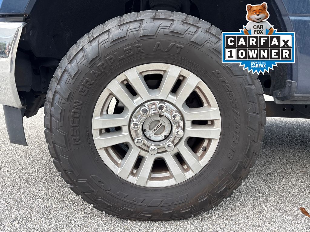 Used 2019 Blue Ford XLT image 12