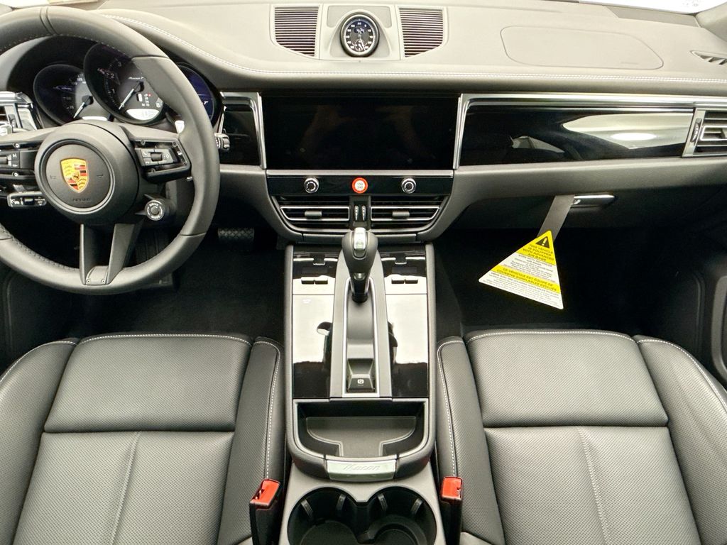 Thumbnail: 2026 Porsche Macan - 16
