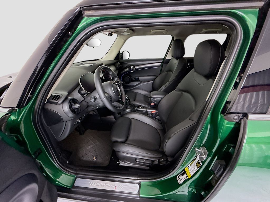 Thumbnail: 2023 MINI Cooper - 20