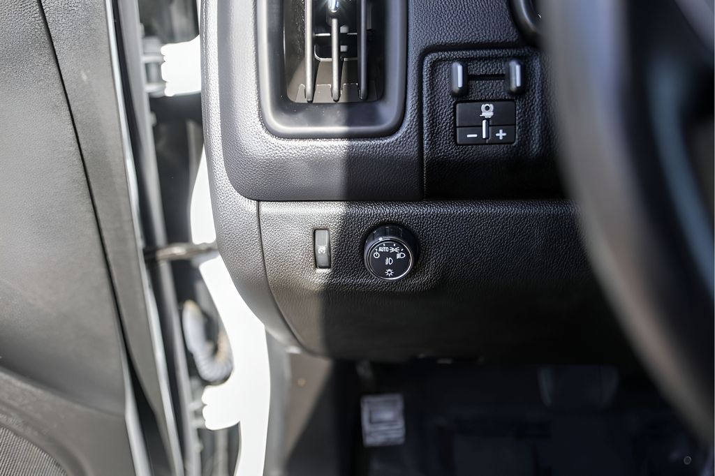 Used Car 2022 Chevrolet Colorado  Lt For Sale Under $30,000 In Austin, Texas