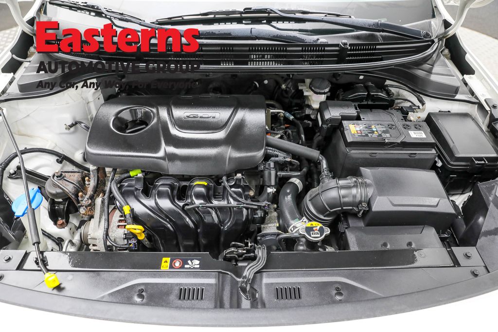 Used 2019 White Kia LX image 7