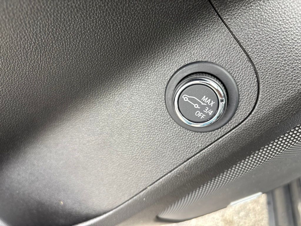 Used 2023 GMC Acadia SUV