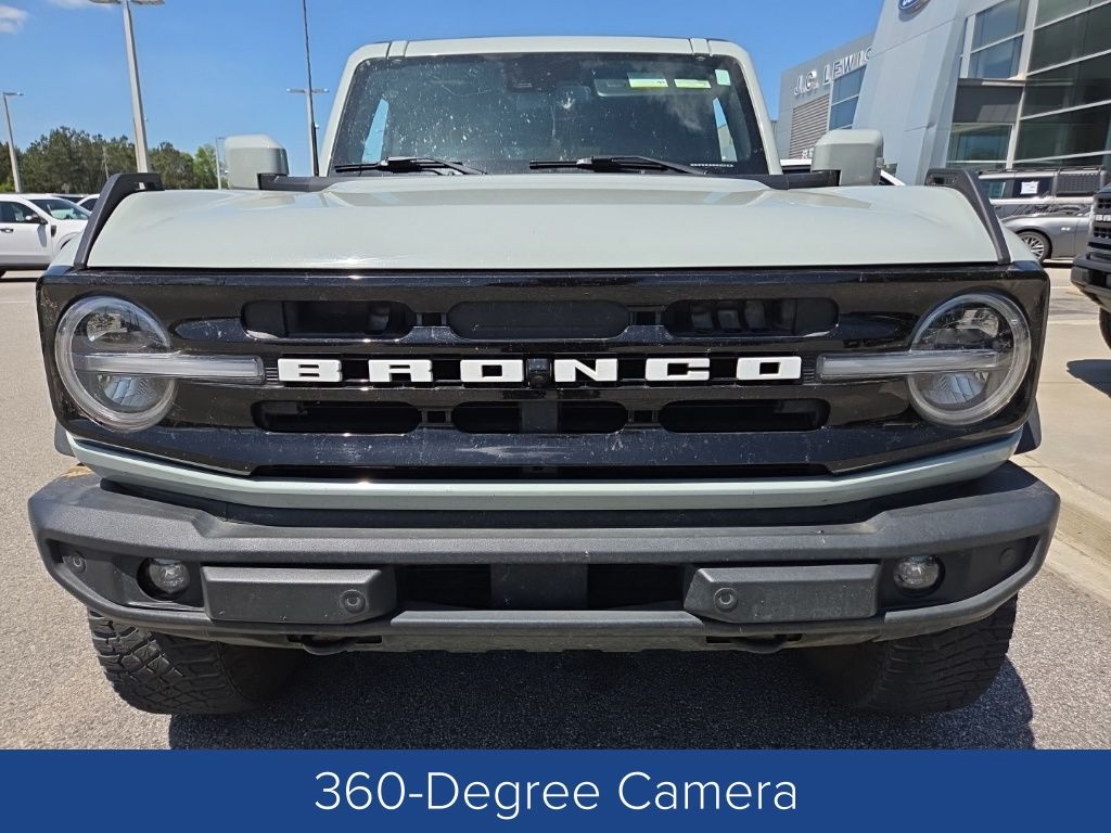 2024 Ford Bronco Outer Banks