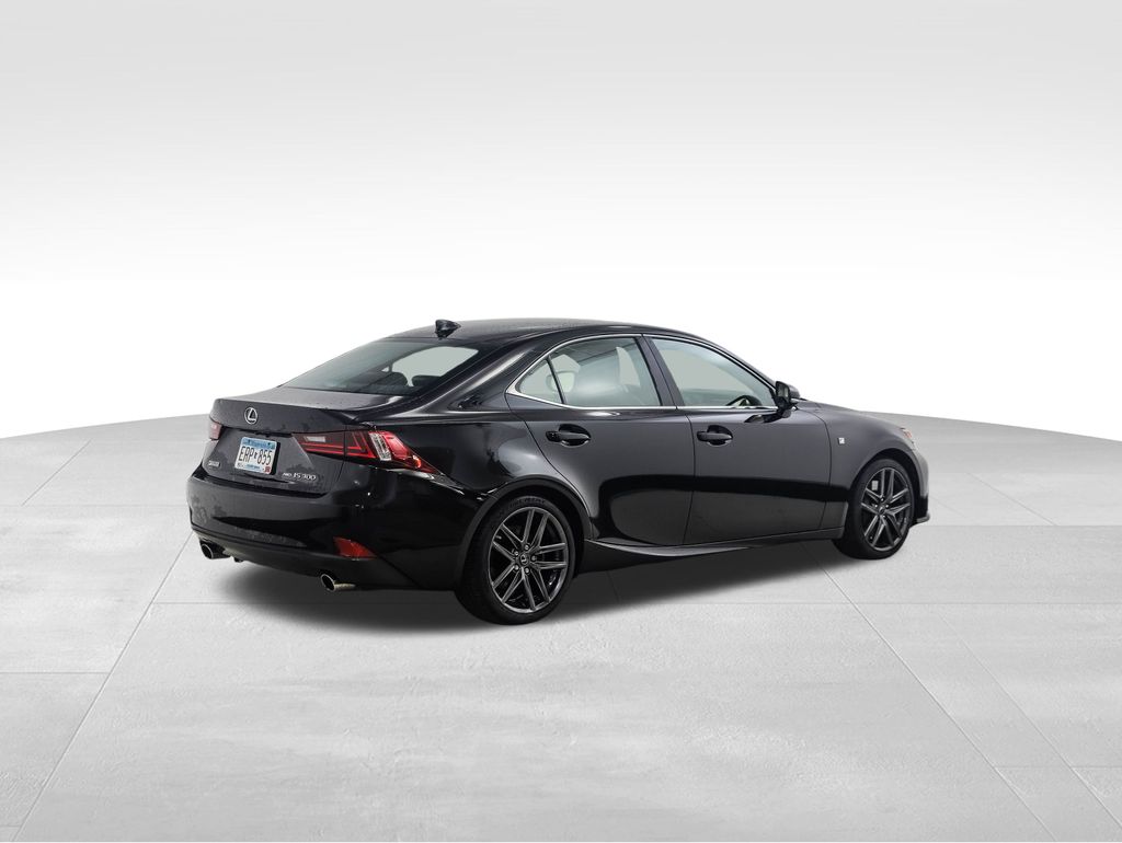 Thumbnail: 2016 Lexus IS - 5