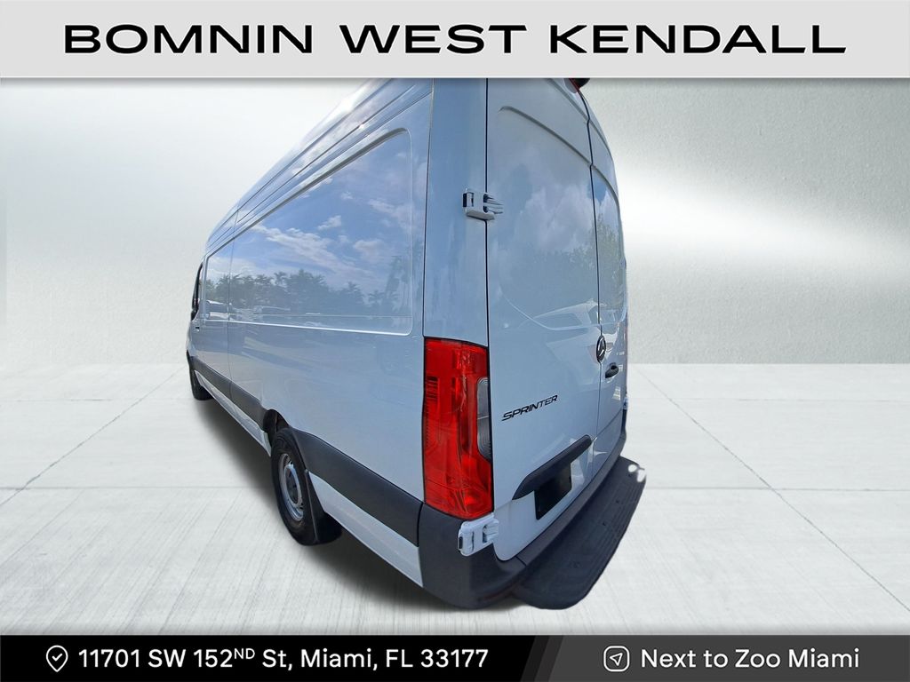 2025 Mercedes-Benz Sprinter 2500 Cargo 170 WB photo