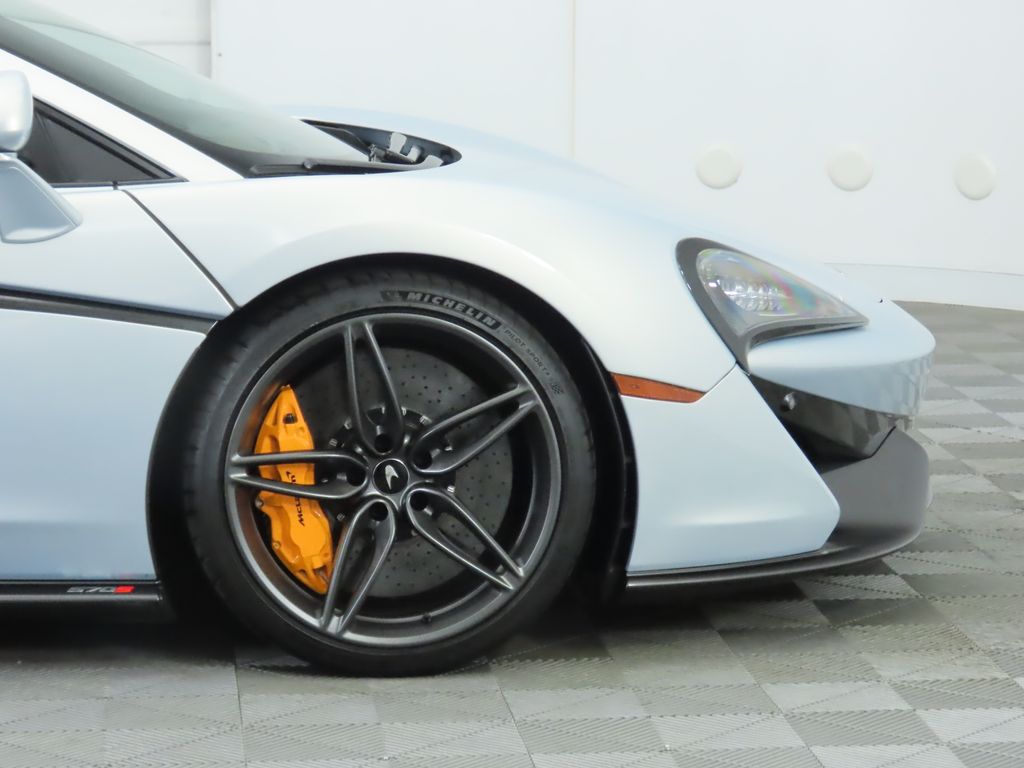 Thumbnail: 2019 Mclaren  - 11