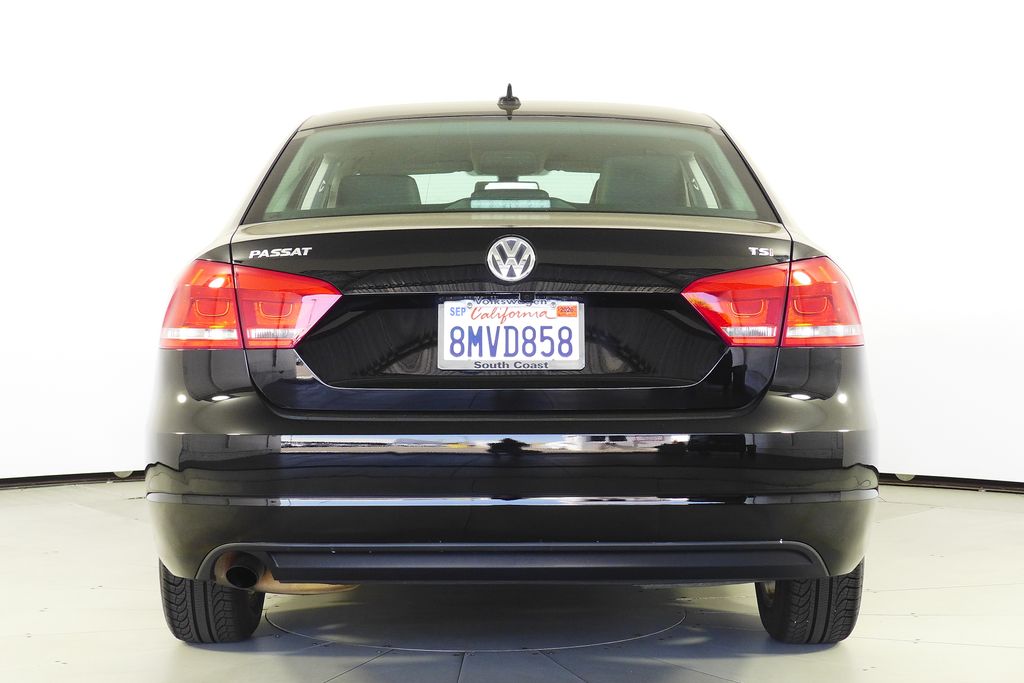 Thumbnail: 2015 Volkswagen Passat - 8