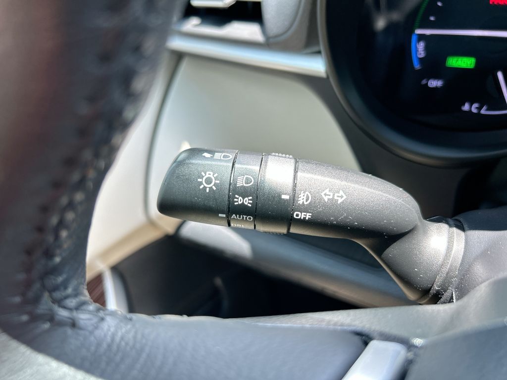 Thumbnail: 2021 Toyota Sienna - 21