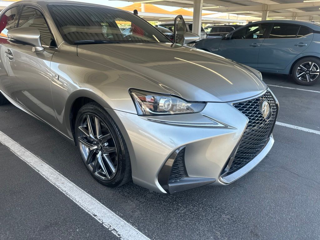 Thumbnail: 2017 Lexus IS - 2