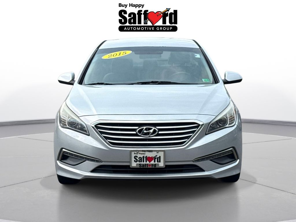 Used 2015 Silver Hyundai SE image 7