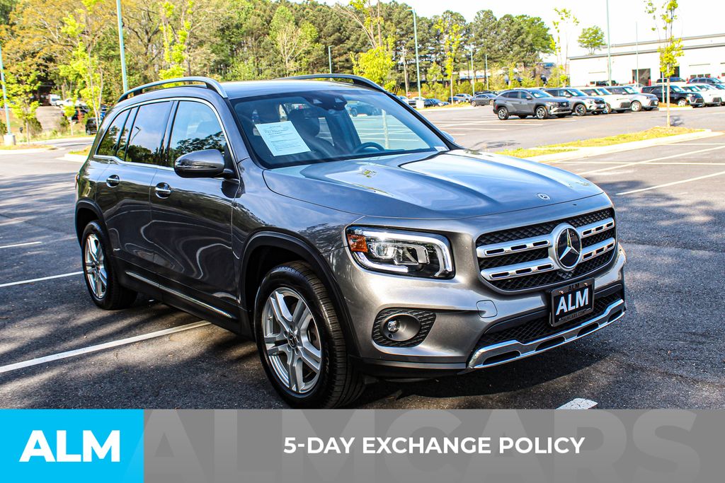 Used 2022 Gray Mercedes-Benz GLB 250 image 4