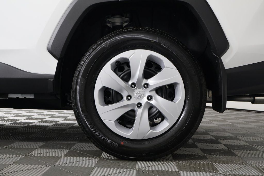 Thumbnail: 2025 Toyota RAV4 - 11