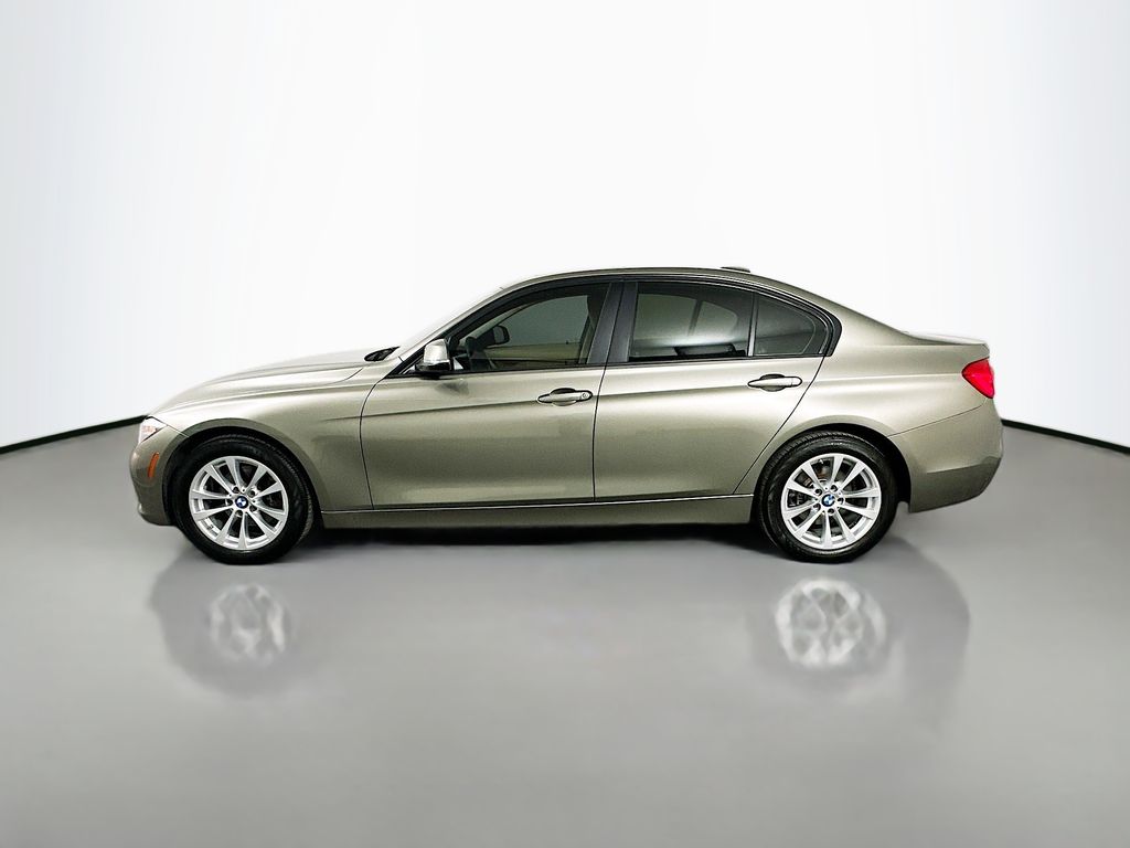 Thumbnail: 2016 BMW 3 Series - 8