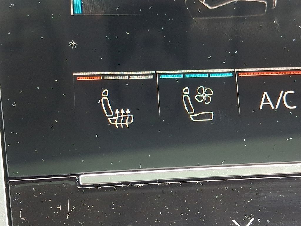 Thumbnail: 2026 Audi Q7 - 18