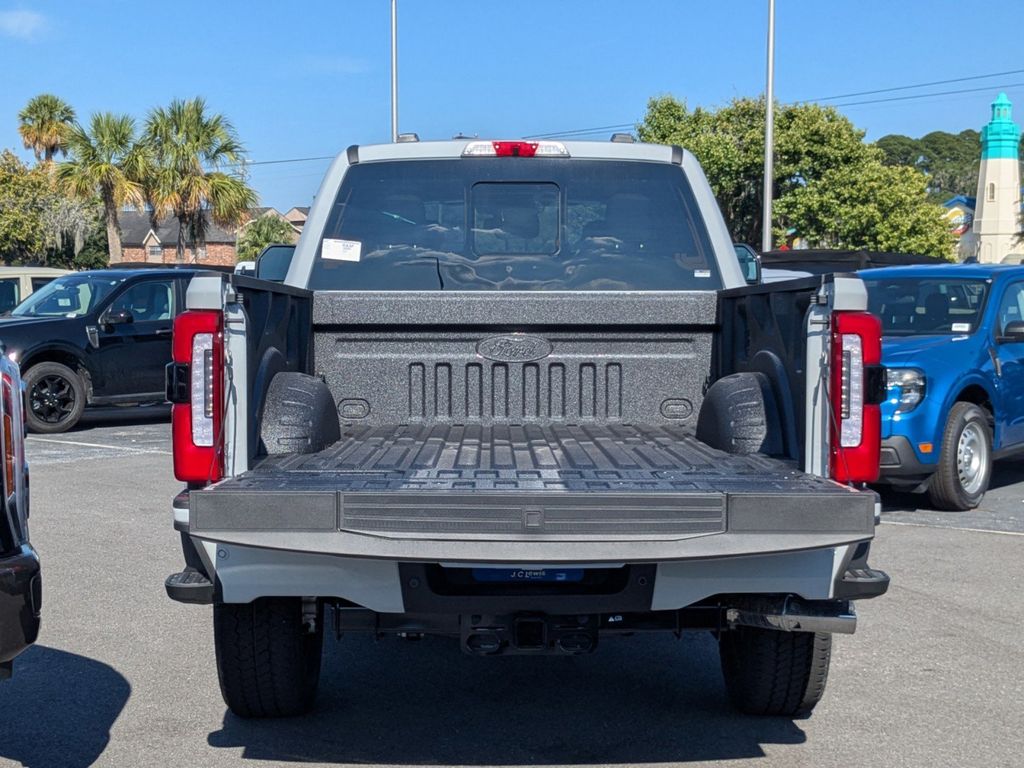 2025 Ford F-250 Super Duty Platinum