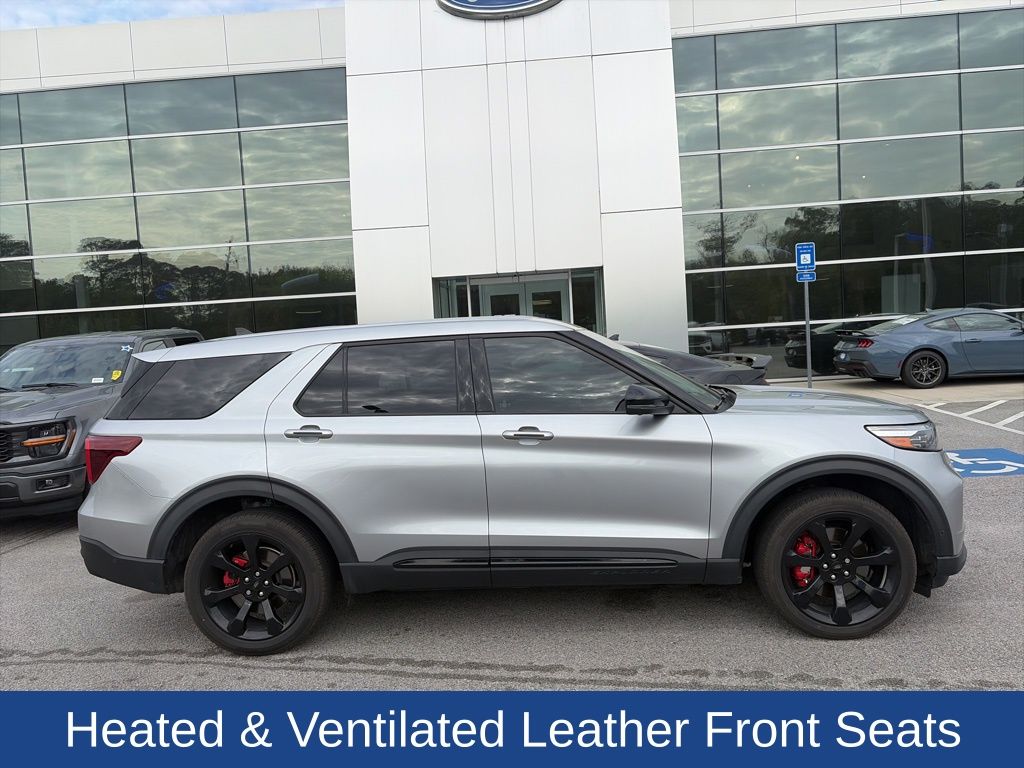 2021 Ford Explorer ST