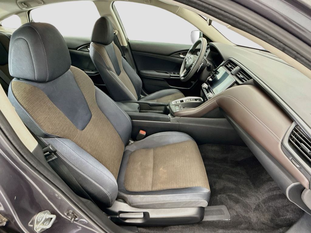 Thumbnail: 2019 Honda Insight - 18