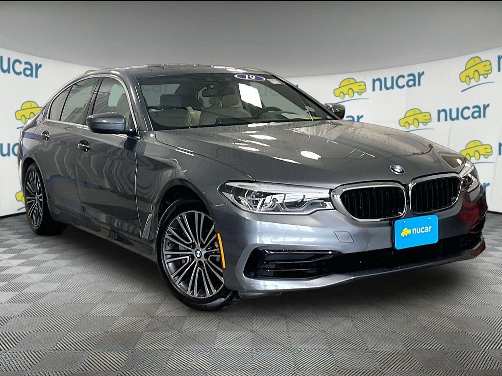 2019 BMW 5 Series — photo 1