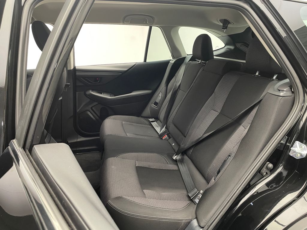2024 Subaru Outback 2.5i 32