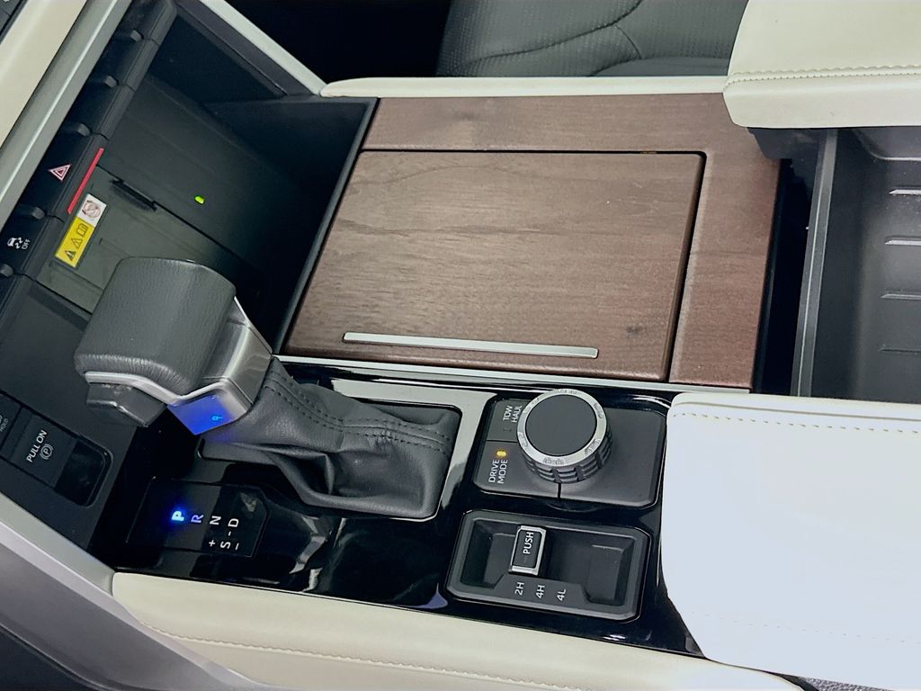 Thumbnail: 2024 Toyota Tundra - 17