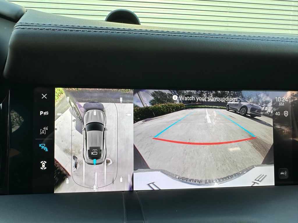 Thumbnail: 2025 Porsche Taycan - 30