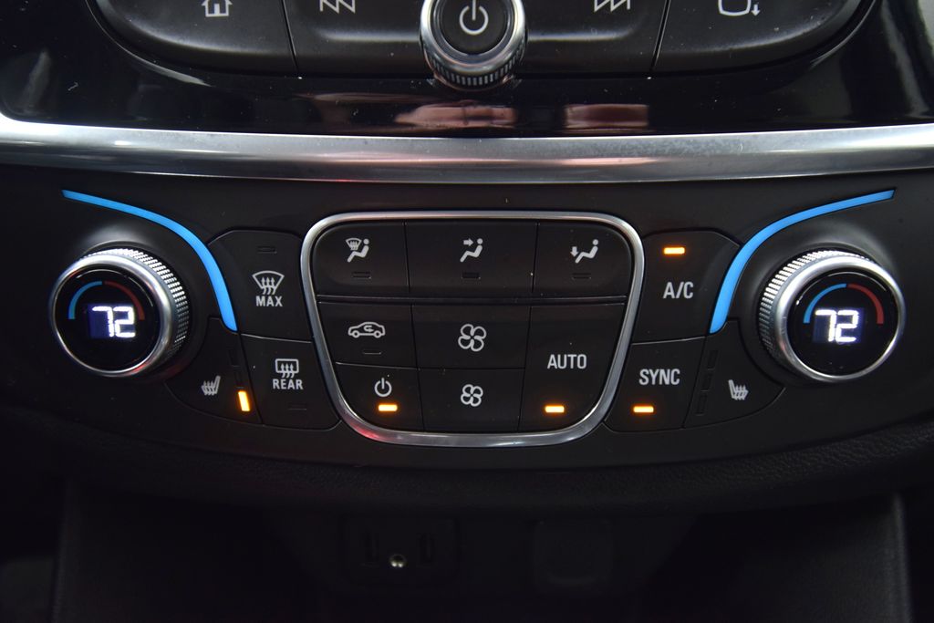 used 2020 Chevrolet Traverse car, priced at $20,000