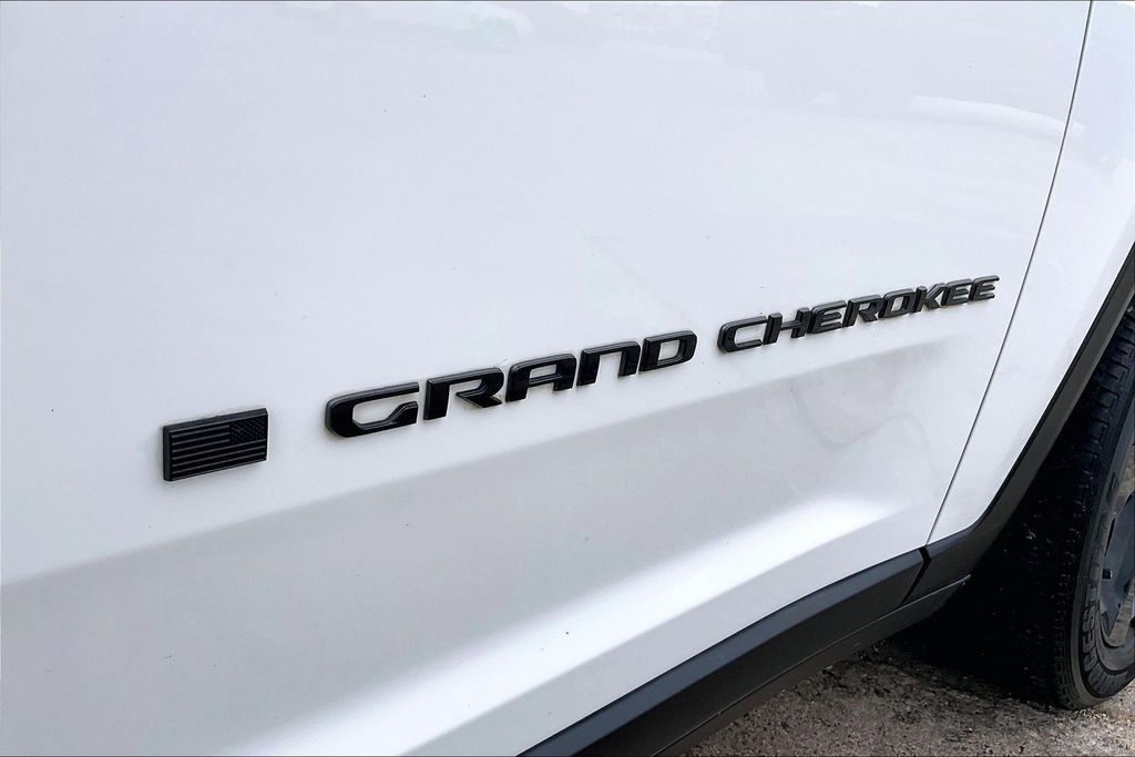 Used 2023 Jeep Grand Cherokee L Altitude 4D Sport Utility