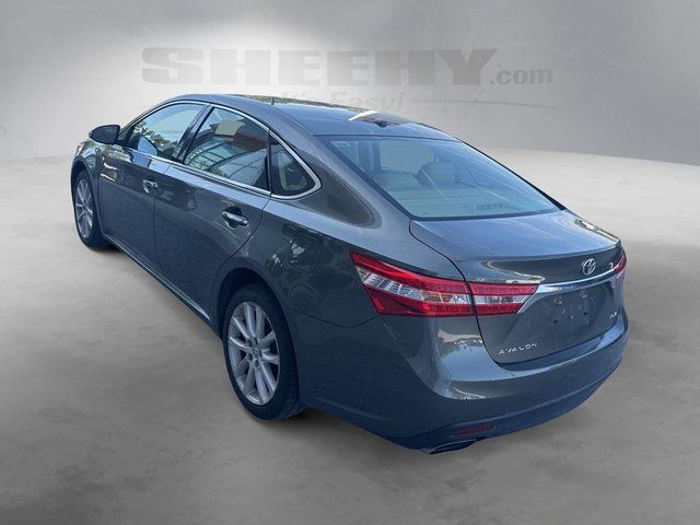 Used 2013 Green Toyota XLE Touring image 14